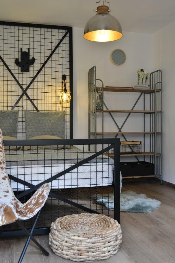 Apartman L&M Cetinje Bagian luar foto